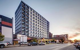 Pullman Plaza Hotel